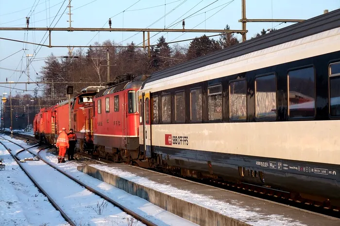 Un tren marfar a deraiat în gara Medgidia