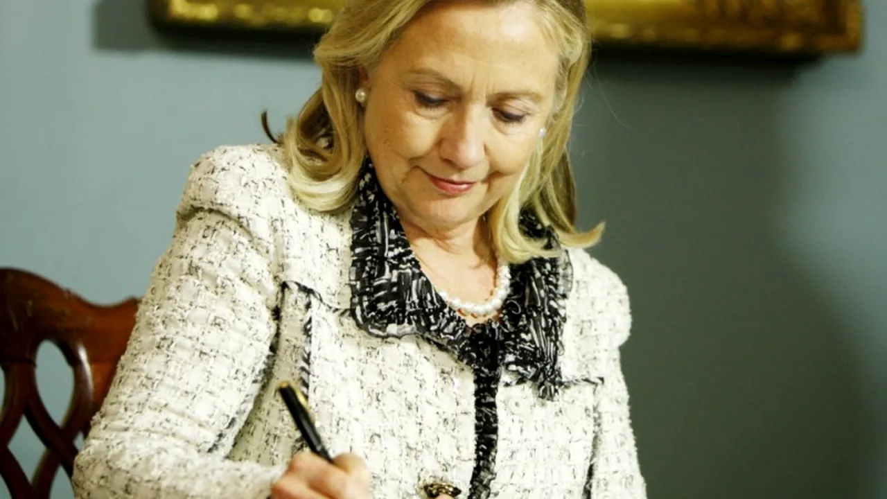 Hillary Clinton vrea în spațiu