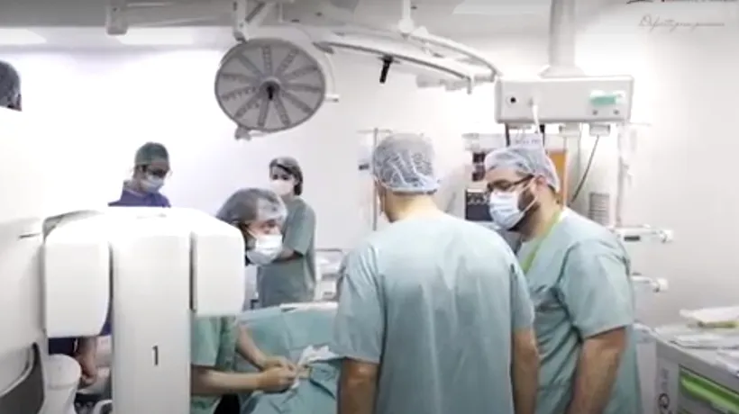 Descoperire șocantă făcută de chirurgii clujeni în stomacul unui bărbat/ Obiectul valorează 14.000 de euro