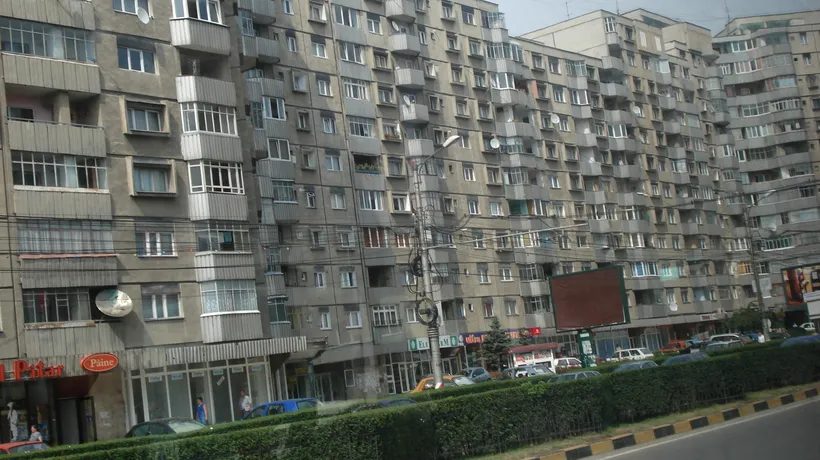 Doi bărbaţi din Cluj, CERCETAȚI pentru înşelăciune după ce au încercat să convingă zeci de persoane să cumpere apartamente care nu puteau fi vândute