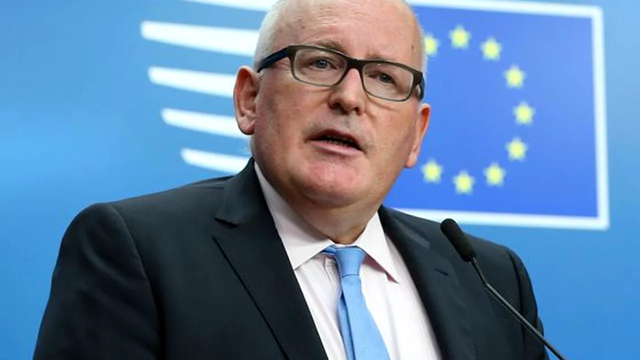 Un pas înapoi al României ar fi O DEZAMĂGIRE MAJORĂ. Frans Timmermans: Nu vom ezita să aducem Guvernul român ÎN FAȚA INSTANȚEI