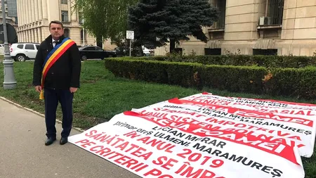 Primarul intrat în greva foamei în fața Ministerului Sănătății, amânat de autorități până după Paște: Rămân pe baricade