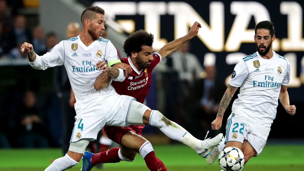 Un avocat egiptean cere despăgubiri de un miliard de euro pentru că Sergio Ramos l-ar fi accidentat intenționat pe Mohamed Salah