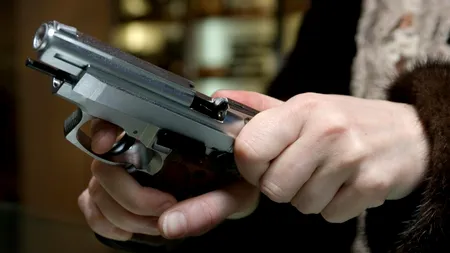 Alertă în școlile din București: mail anonim anunță un MASACRU cu arme de foc în unitățile de învățământ: 