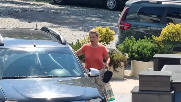 Incident grav la Primăria Slatina. Agentul de pază și un polițist local, agresați de o femeie
