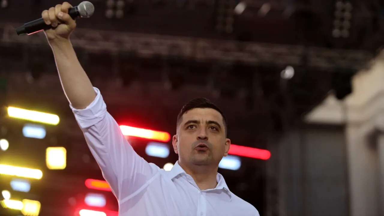 VIDEO | AUR fură startul și prezintă candidații la europarlamentare. Simion: Vă promit că românii nu vor mai sta în genunchi în UE