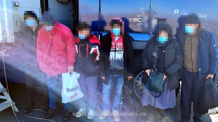 Șase afgani ascunși într-un camion cu jucării, descoperiți de polițiștii de frontieră la Nădlac | VIDEO