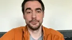 Actorul francez Arnaud Denis a murit prin eutanasiere în Belgia, la 43 de ani. În 2023, o operație de rutină i-a schimbat radical viața