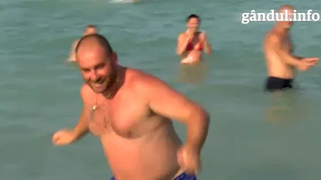 Cel mai entuziasmat turist din Eforie Sud. „Nebunie ce-i aici, atmosferă!