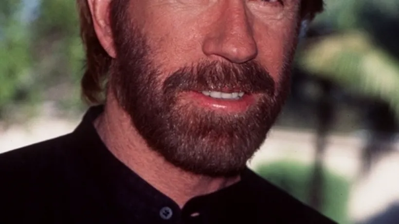 Chuck Norris, de nerecunoscut la cei 73 de ani
