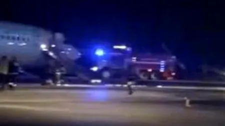 Opt răniți în cursul evacuării unui avion de pasageri la aeroportul din Moscova