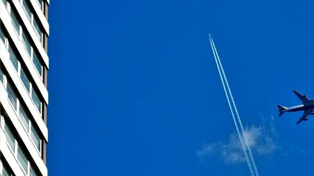 Zborul spre ”nicăieri”, adorat de iubitorii de aventură. Peste 1000 de persoane s-au s-au înscris încă din primele minute