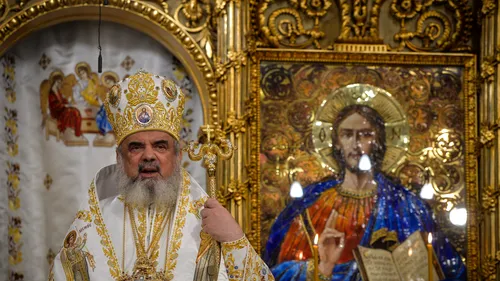 BOR: Toate bisericile ortodoxe autocefale rămân fidele tradiției de împărtășire cu o singură linguriță