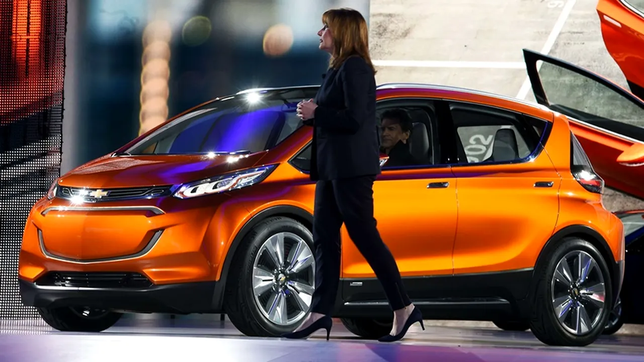 Cumpărătorii de mașini electrice vor primi ecotichete de 20.000 de lei