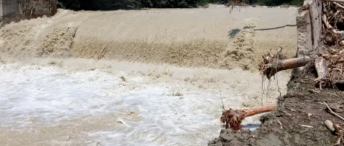 VREMEA. Avertizarea COD GALBEN de inundații, prelungită până luni pe râuri din 11 județe 