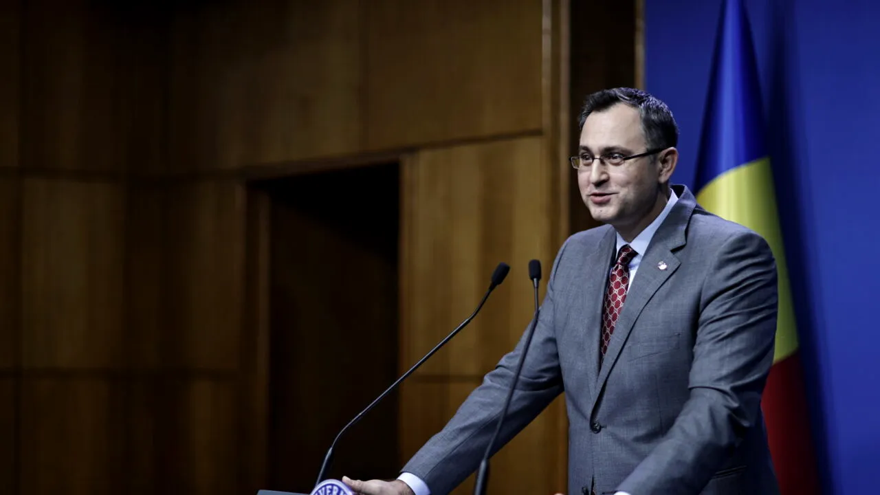 VIDEO | Guvernul are în plan prelungirea cu 3 luni a duratei de aplicare a tarifelor practicate pentru asigurările RCA