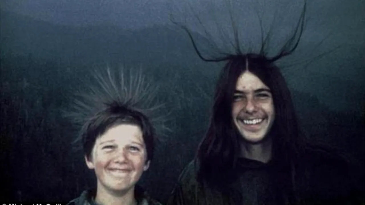 Povestea din spatele acestei fotografii. Ce s-a întâmplat la câteva minute după ce au pozat așa