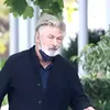 Răsturnare de situație în „cazul Rust”, în care actorul Alec Baldwin este acuzat de omor involuntar. Ce DEZVĂLUIE un nou raport