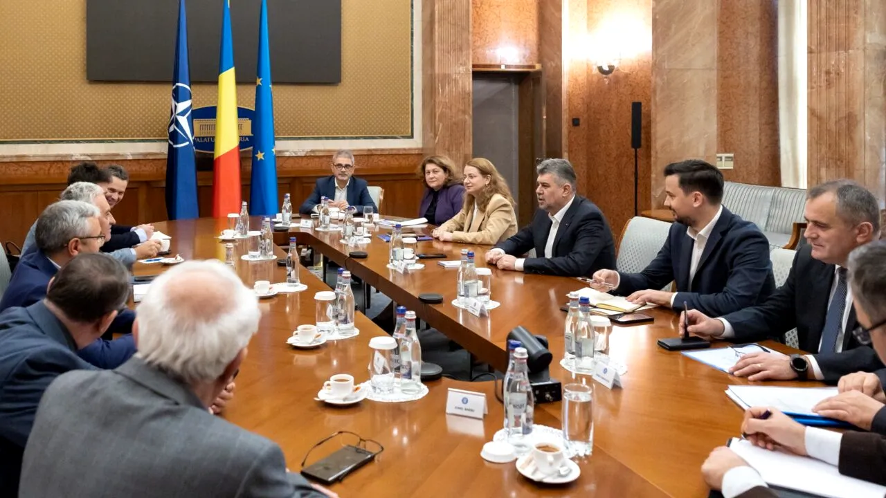 Întâlnire cu sindicatele din educație la Guvern/ Se discută măririle salariale promise profesorilor de la 1 ianuarie 2024