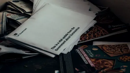 EROARE. Sistemul de asistență medicală de stat din Marea Britanie a trimis scrisori de avertizare covid-19 către 10.900 de pacienți decedați. Ulterior, au fost cerute scuze familiilor persoanelor decedate