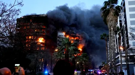Două românce, dispărute în incendiul care a mistuit un bloc din Valencia!/MAE este în contact permanent cu autoritățile spaniole