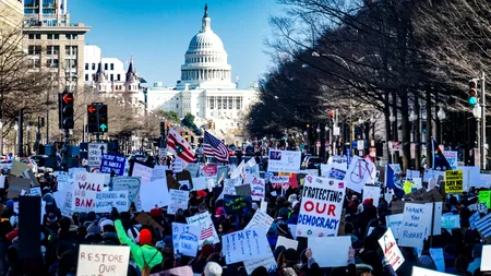 ALEGERI SUA 2020. Alertă la Washington, mișcarea QAnon intră în Congresul american! FBI vorbește despre terorism domestic!