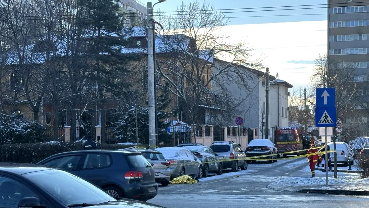 Un bărbat de 60 de ani a murit după ce a fost călcat pe trecerea de pietoni, în Bucureștii Noi