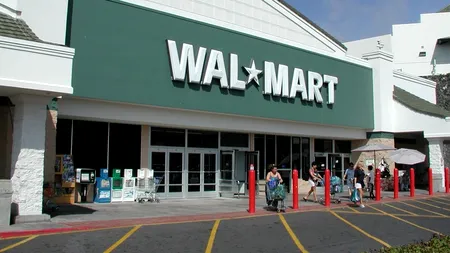 Un copil de doi ani din SUA și-a împușcat mortal mama cu un pistol găsit în poșetă