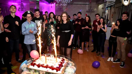 Cât costă să faci o petrecere de majorat în 2026: varianta economică (acasă), medie (club) sau premium (ballroom sau rooftop)