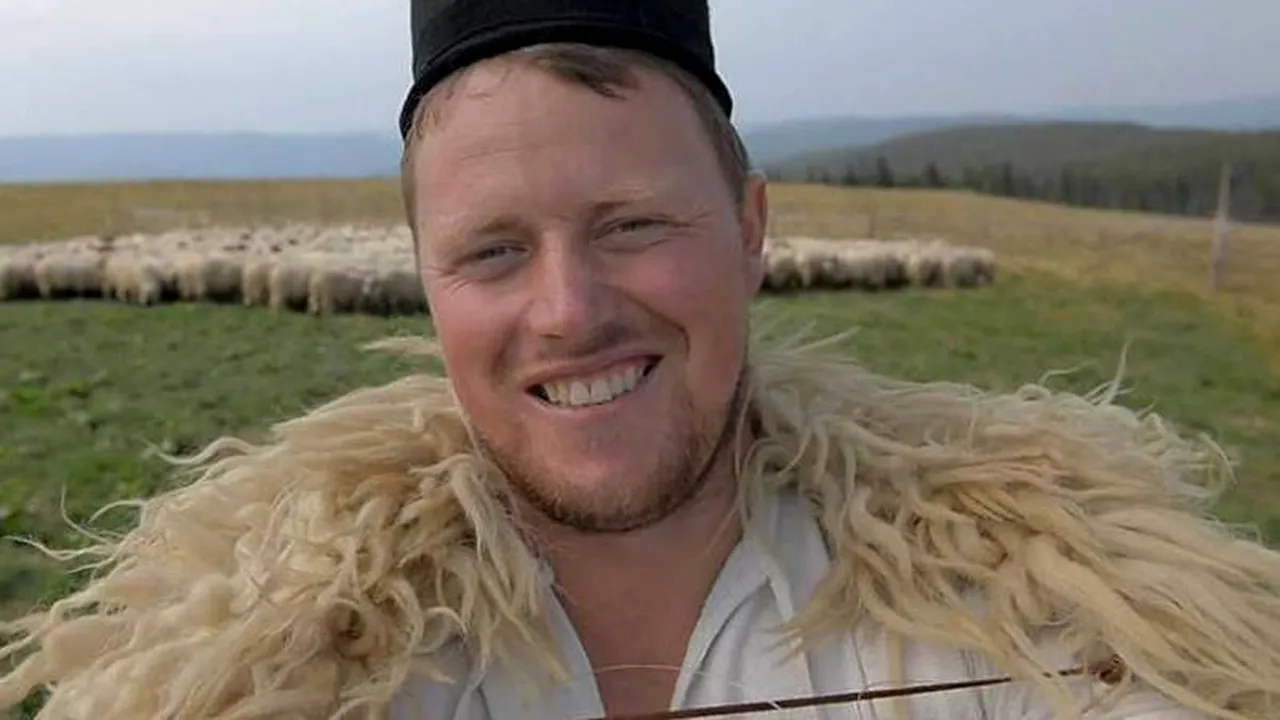 Câți bani a câștigat Ghiță Ciobanul pentru a fi imaginea unei companii de telefonie mobilă