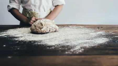 Pâinea de casă a revenit la modă. Rețeta care face furori, cum o prepari pe cea mai simplă și gustoasă
