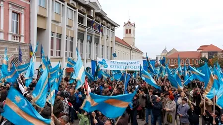 Kelemen Hunor spune cum trebuiau să procedeze politicienii din Ungaria în problema steagului secuiesc