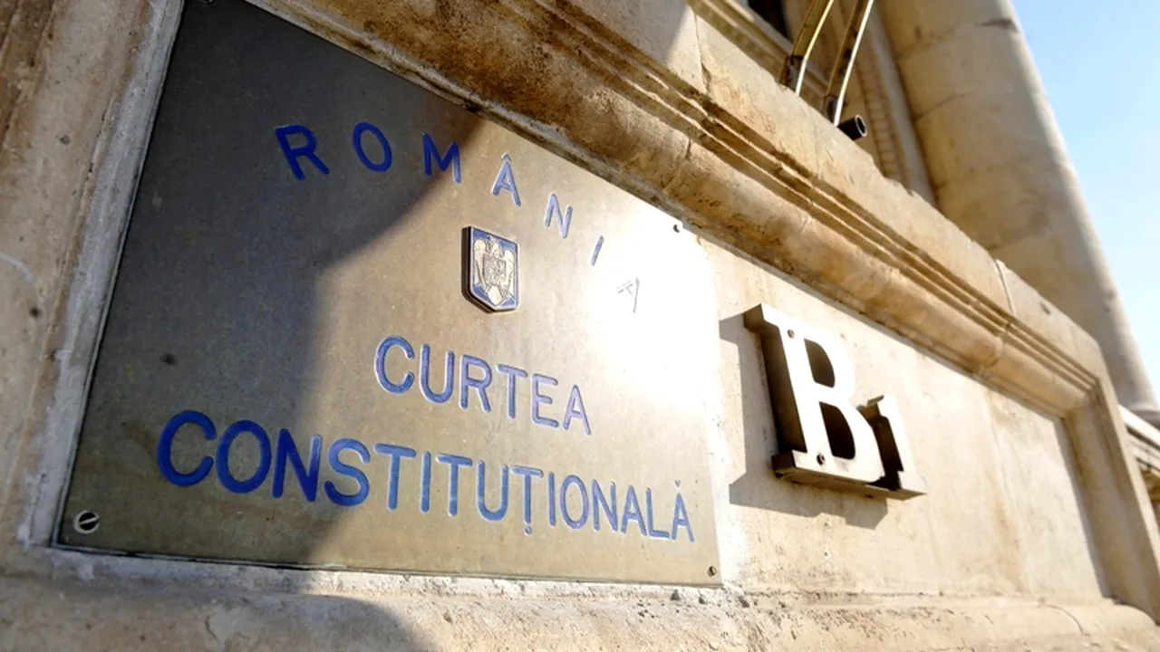Judecători CC: Revizuirea Constituției să prevadă clar raporturile între puterile statului