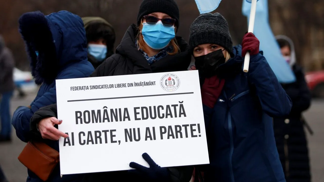 Revoltător. Un PROFESOR cu 25 de ani de experiență câștigă cât un șofer sau un curier. Un profesor debutant încasează cât un îngrijitor la Minister