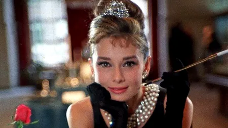 Audrey Hepburn și Elvis Presley, printre artiștii cu cele mai emblematice coafuri