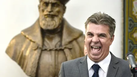 Șobolanul cu elice aterizează la Cotroceni