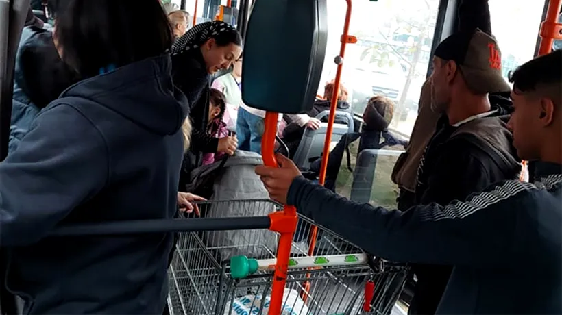 Imagini hilare și ireale în STB! Un bucureștean a intrat în autobuzul 112 cu căruciorul de cumpărături furat din supermarket