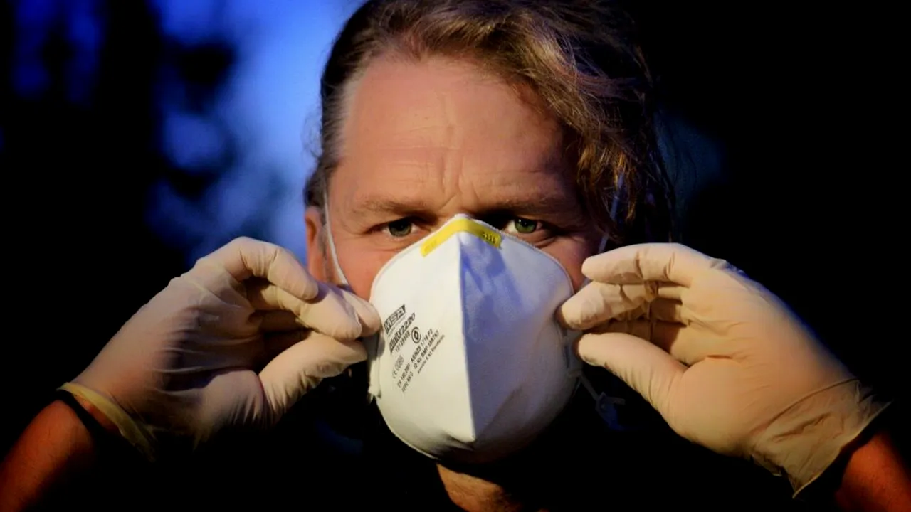 AVERTIZAREA unor primari din Iași: Nu primiți măști de la persoane necunoscute, ar putea fi OTRĂVITE