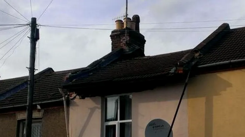 Acoperișul casei unei familii de români din Marea Britanie s-a prăbușit