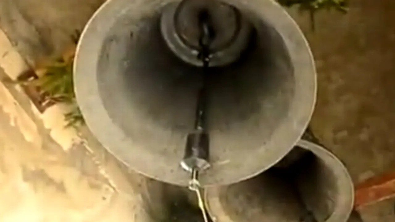 Petiție pentru ca preoții din Arad să tragă clopotele mai încet: ''E cam tare''