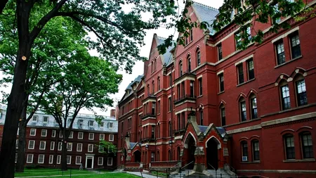 Universitatea Harvard a primit o donație record din partea unei familii din Hong Kong