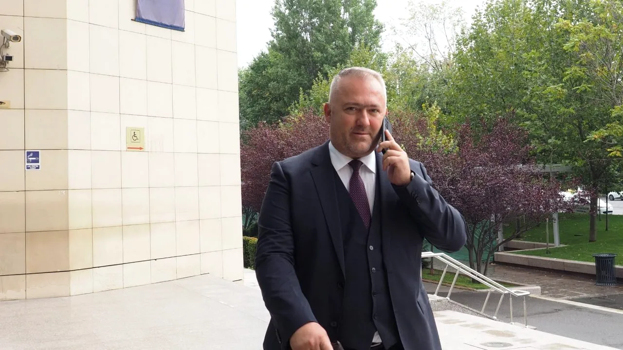 EXCLUSIV | Culisele afacerii „Unifarm”, devoalate în instanță chiar de importatorul măștilor neconforme: „Adrian Ionel mi-a spus că mi-a trecut glonțul pe la ureche!”