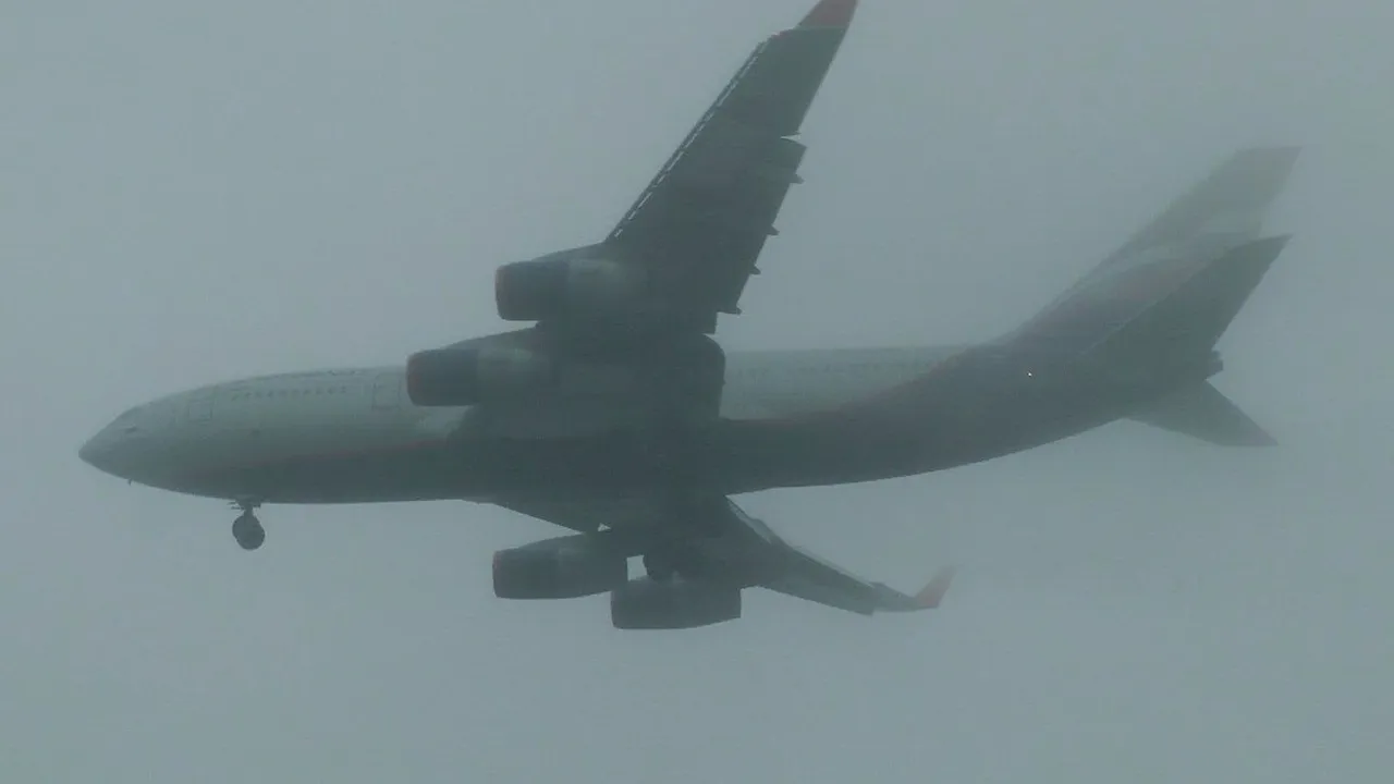 Avionul vicepremierului rus a survolat România, deși Rogozin are interzis în spațiul aerian UE. Reacția MAE