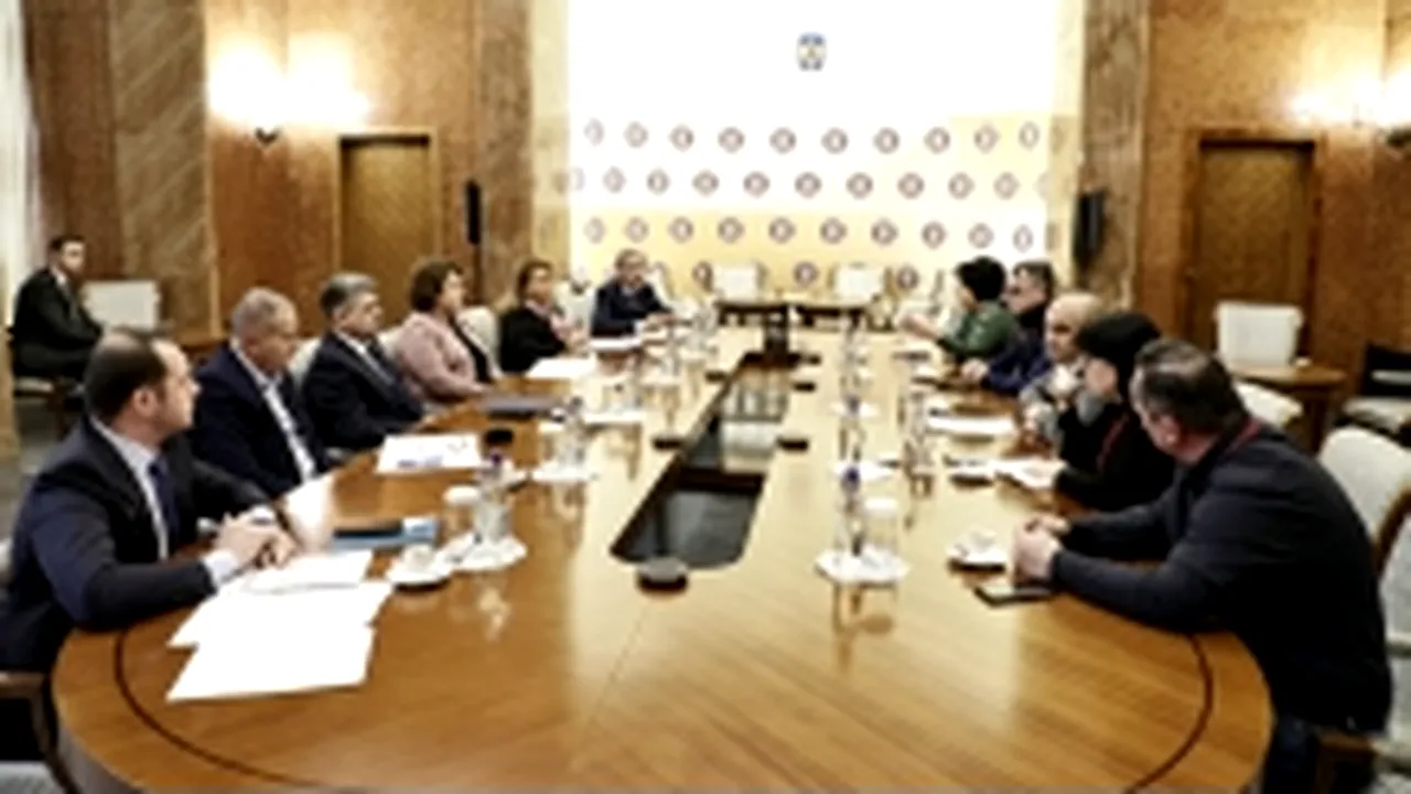 Marcel Ciolacu, rundă de consultări cu reprezentanții Sanitas: „S-a căzut de acord asupra unei creșteri a fondului de salarii cu 15%”