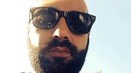 Măcel în Timiș: Un tânăr a înjunghiat mortal un bărbat și a rănit alte patru persoane. Polițiștii îl caută pe agresor. Criminalul a folosit o bâtă, nu un cuțit, în timpul atacului - FOTO