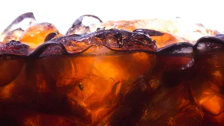 Ce se întâmplă în corpul tău la numai 10 minute după ce ai băut un pahar de Cola