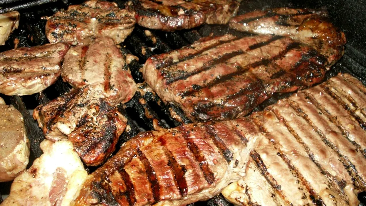 Raport Eurostat: românii cheltuie pe alimente de două ori mai mult decât media UE!