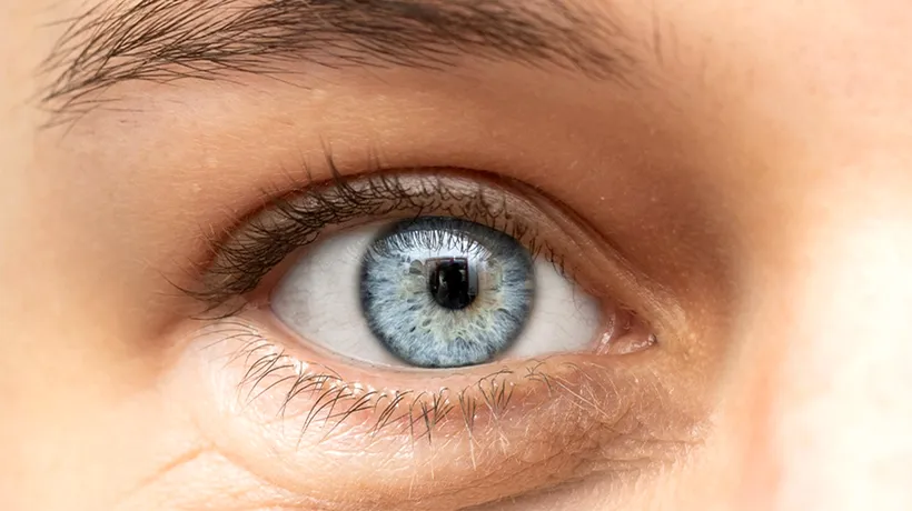 Ce sunt oamenii cu ochi albaștri, de fapt? Experții CONFIRMĂ că aparțin altei rase umane și că sunt toți înrudiți