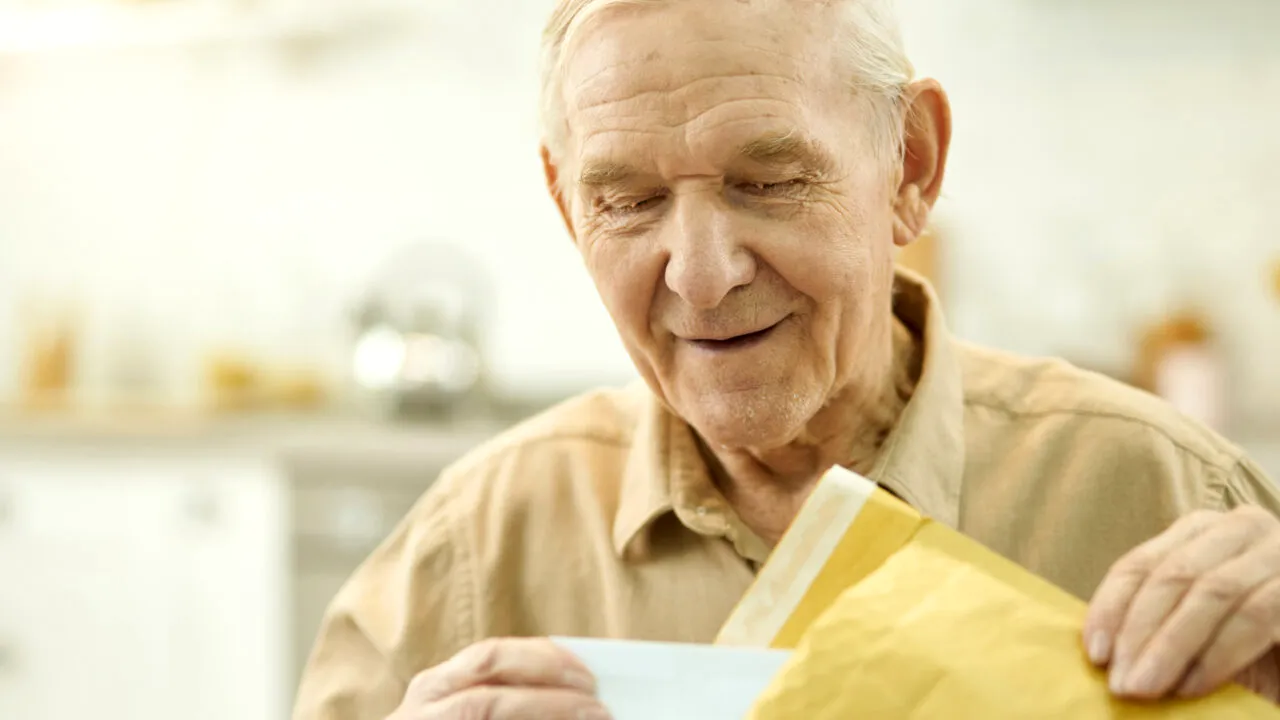 Când primesc pensionarii cu venituri mici ajutorul de 400 de lei. Taloanele au fost deja tipărite