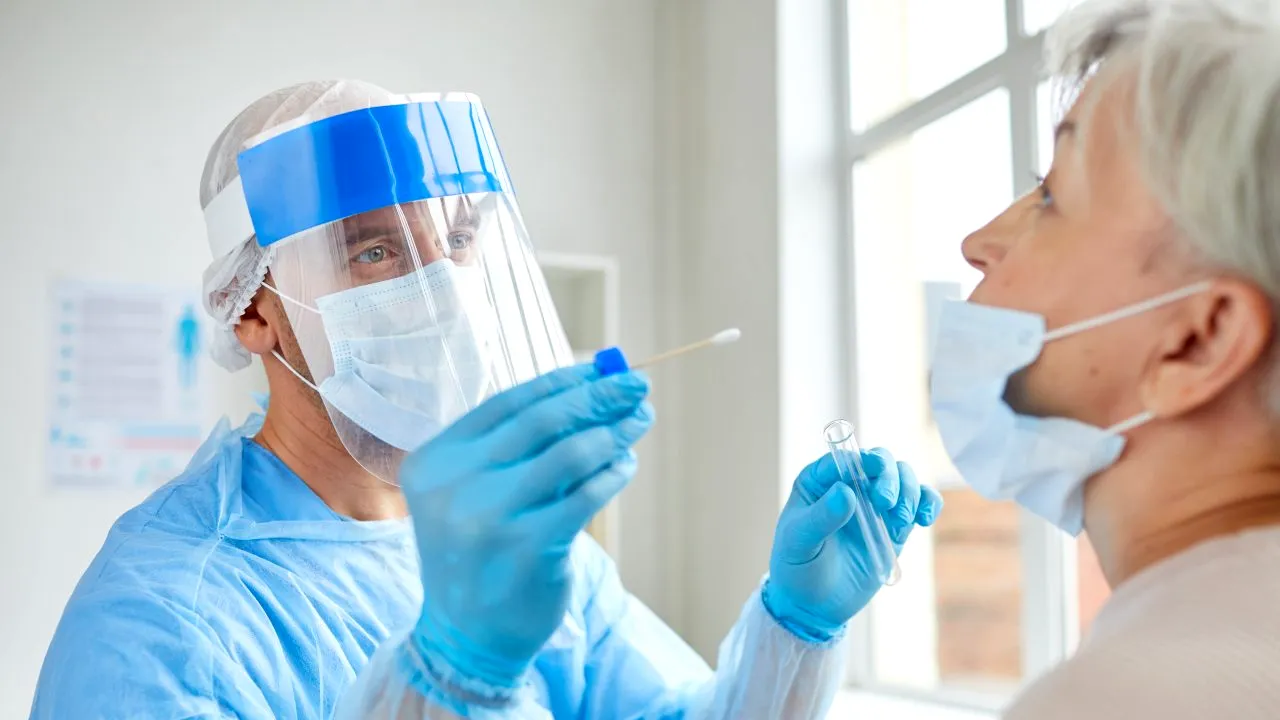 STUDIU | Piața serviciilor medicale private este estimată la un nivel-record în România în 2021. A crescut atât numărul companiilor, cât și cifra de afaceri